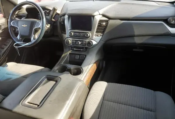 1GNSKGKC2JR400116 2018 CHEVROLET SUBURBAN - Image 8