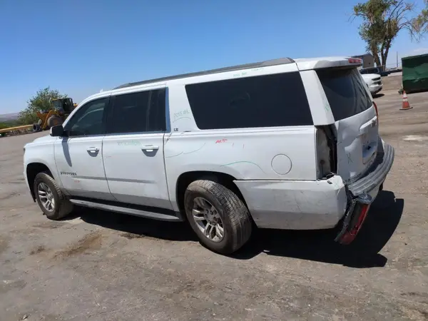 1GNSKGKC4GR163072 2016 CHEVROLET SUBURBAN - Image 2