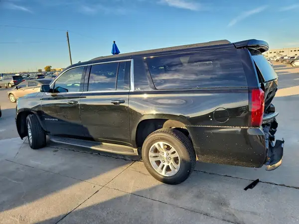 1GNSKGKC4GR195570 2016 CHEVROLET SUBURBAN - Image 2