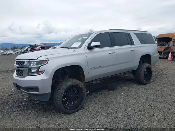1GNSKGKC5KR228150 2019 CHEVROLET SUBURBAN - Image 2