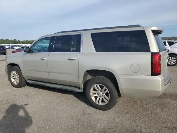 1GNSKGKC6HR241871 2017 CHEVROLET SUBURBAN - Image 2