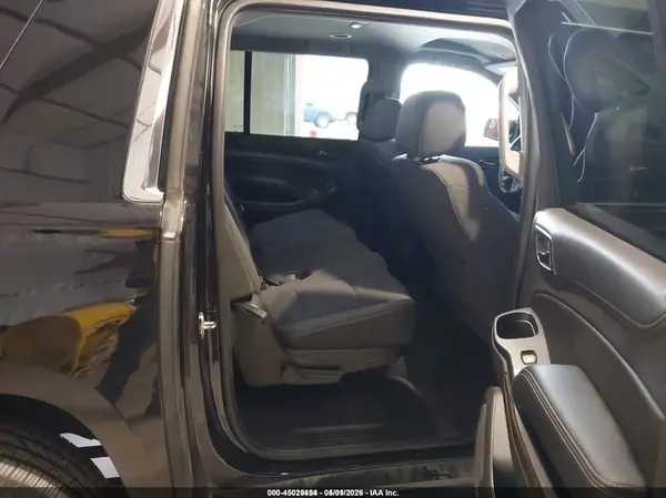 1GNSKGKC6HR297700 2017 CHEVROLET SUBURBAN - Image 8