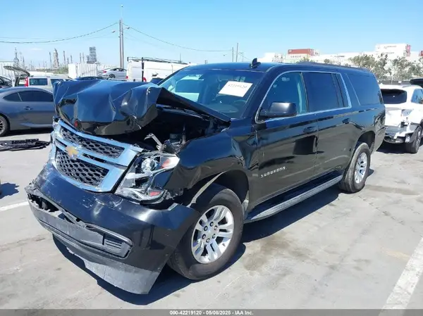 1GNSKGKC6JR150248 2018 CHEVROLET SUBURBAN - Image 2