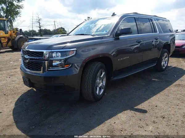 1GNSKGKC6JR209900 2018 CHEVROLET SUBURBAN - Image 2