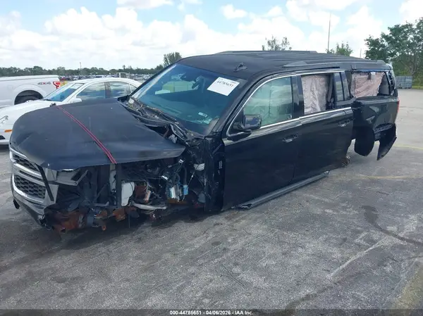 1GNSKGKC7GR160795 2016 CHEVROLET SUBURBAN - Image 2