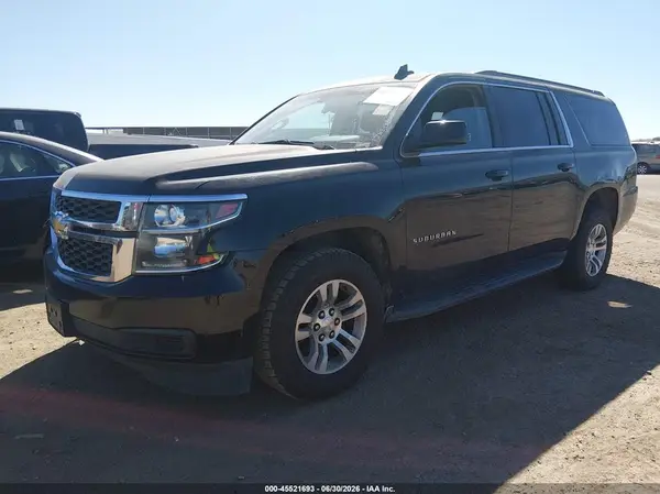 1GNSKGKC8HR117777 2017 CHEVROLET SUBURBAN - Image 2