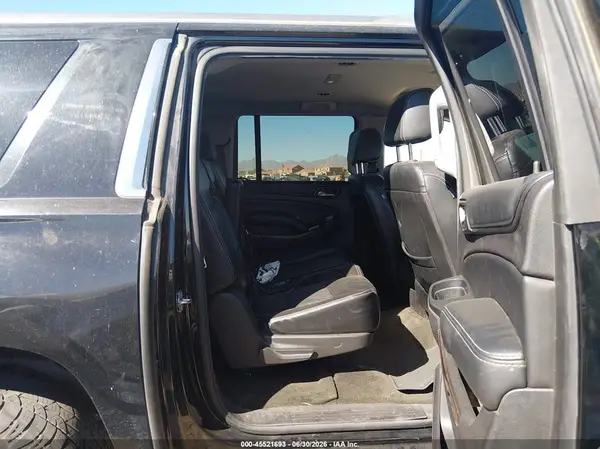 1GNSKGKC8HR117777 2017 CHEVROLET SUBURBAN - Image 8