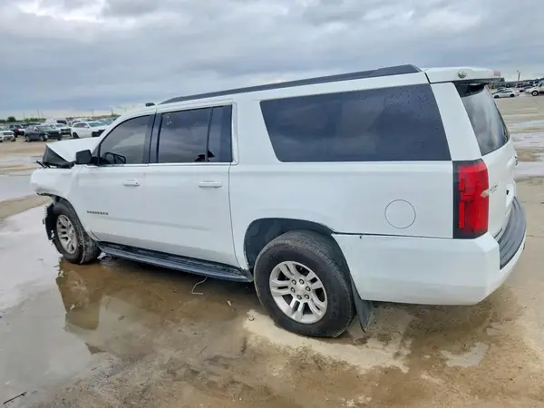 1GNSKGKC8HR261832 2017 CHEVROLET SUBURBAN - Image 2