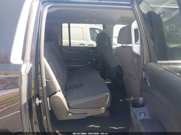 1GNSKGKC9HR110546 2017 CHEVROLET SUBURBAN - Image 8