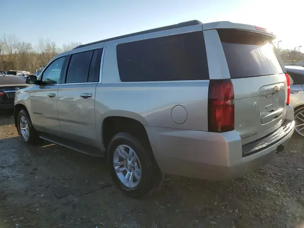 1GNSKGKC9HR210114 2017 CHEVROLET SUBURBAN - Image 2