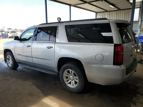 1GNSKGKC9JR129152 2018 CHEVROLET SUBURBAN - Image 2