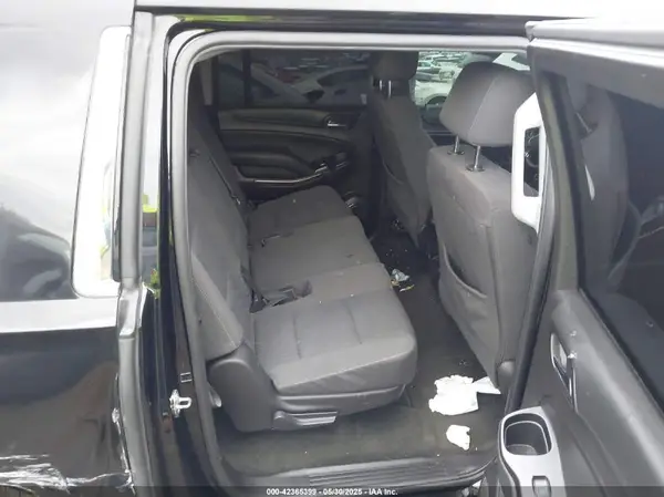 1GNSKGKCXJR264351 2018 CHEVROLET SUBURBAN - Image 8