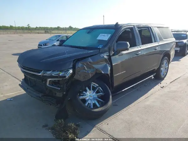 1GNSKGKL2MR411444 2021 CHEVROLET SUBURBAN - Image 2