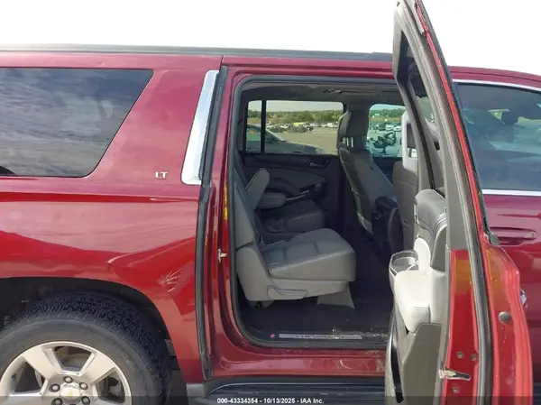 1GNSKHKC0GR185236 2016 CHEVROLET SUBURBAN - Image 8