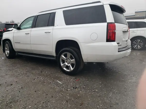 1GNSKHKC0GR190551 2016 CHEVROLET SUBURBAN - Image 2