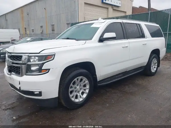 1GNSKHKC0GR307528 2016 CHEVROLET SUBURBAN - Image 2