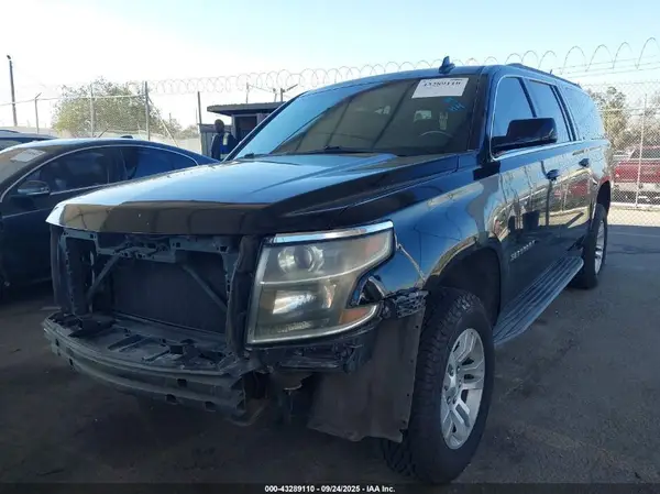 1GNSKHKC0GR340223 2016 CHEVROLET SUBURBAN - Image 2