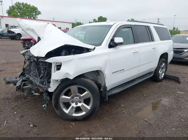 1GNSKHKC0GR361587 2016 CHEVROLET SUBURBAN - Image 2