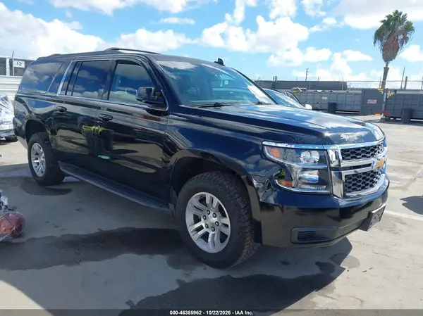 1GNSKHKC0HR115592 2017 CHEVROLET SUBURBAN - Image 1