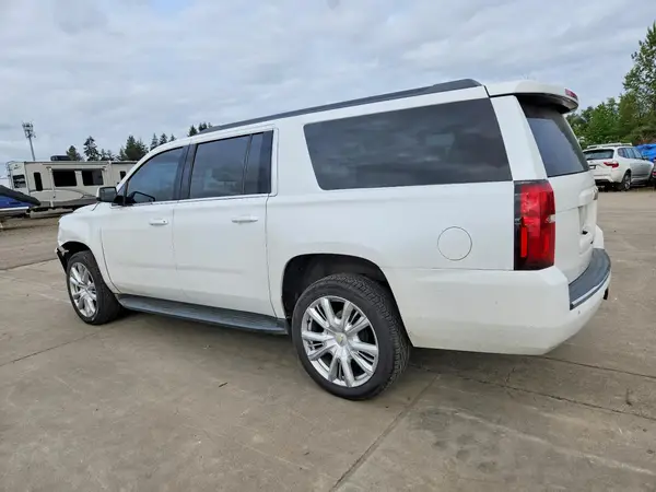 1GNSKHKC0HR130643 2017 CHEVROLET SUBURBAN - Image 2