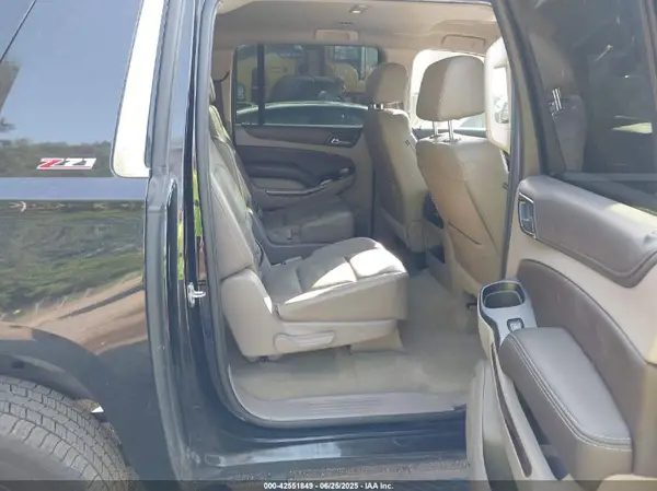 1GNSKHKC0HR199980 2017 CHEVROLET SUBURBAN - Image 8