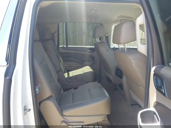 1GNSKHKC0HR271311 2017 CHEVROLET SUBURBAN - Image 8