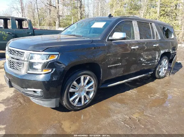 1GNSKHKC0HR297715 2017 CHEVROLET SUBURBAN - Image 2