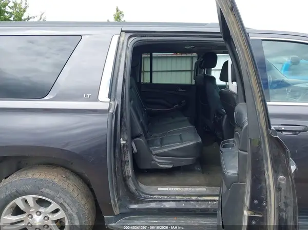 1GNSKHKC0HR337467 2017 CHEVROLET SUBURBAN - Image 8