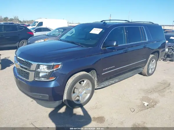 1GNSKHKC0HR396552 2017 CHEVROLET SUBURBAN - Image 2