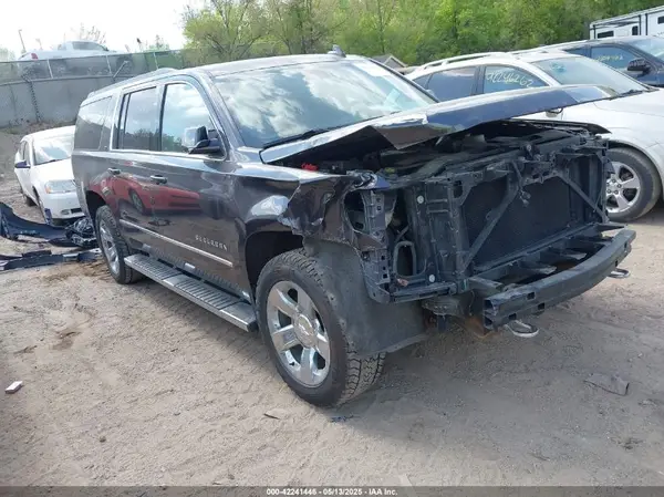 1GNSKHKC0HR398981 2017 CHEVROLET SUBURBAN - Image 1