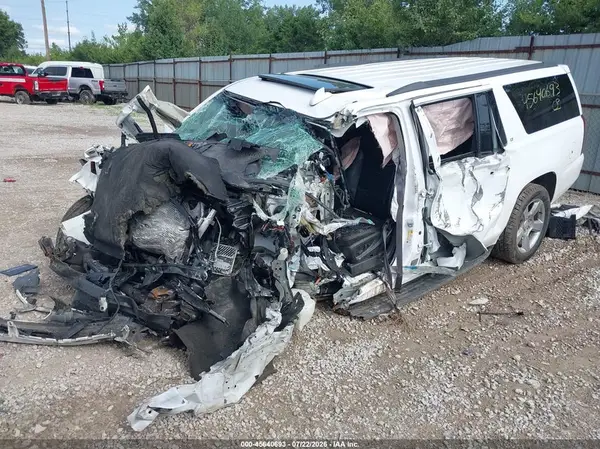1GNSKHKC0HR401037 2017 CHEVROLET SUBURBAN - Image 2