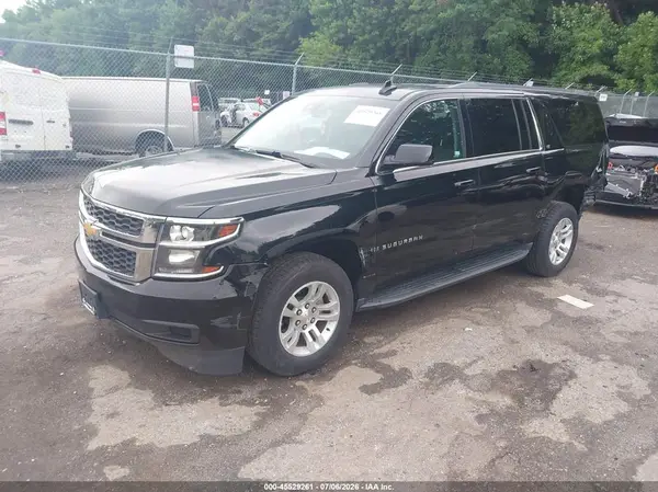 1GNSKHKC0JR115162 2018 CHEVROLET SUBURBAN - Image 2
