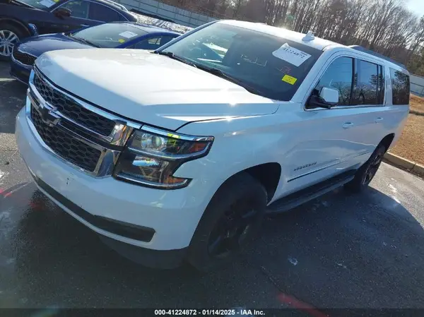 1GNSKHKC0JR256720 2018 CHEVROLET SUBURBAN - Image 2