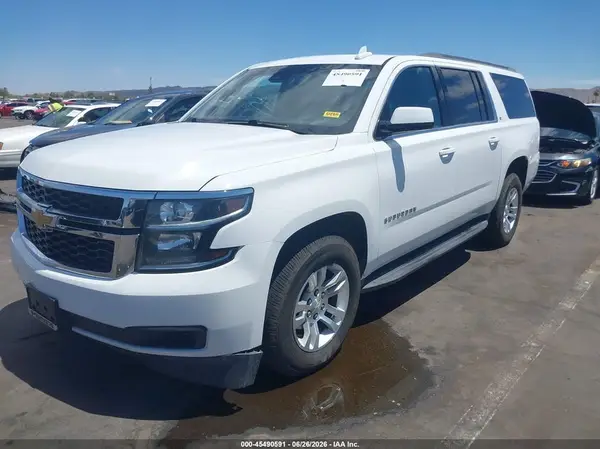 1GNSKHKC0JR280600 2018 CHEVROLET SUBURBAN - Image 2