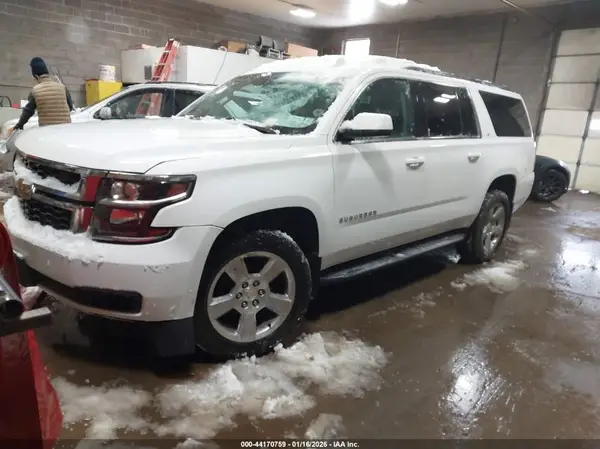 1GNSKHKC0JR353724 2018 CHEVROLET SUBURBAN - Image 2
