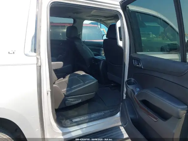 1GNSKHKC0JR374492 2018 CHEVROLET SUBURBAN - Image 8