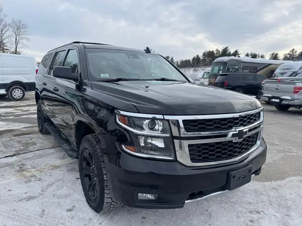 1GNSKHKC0JR401240 2018 CHEVROLET SUBURBAN - Image 1