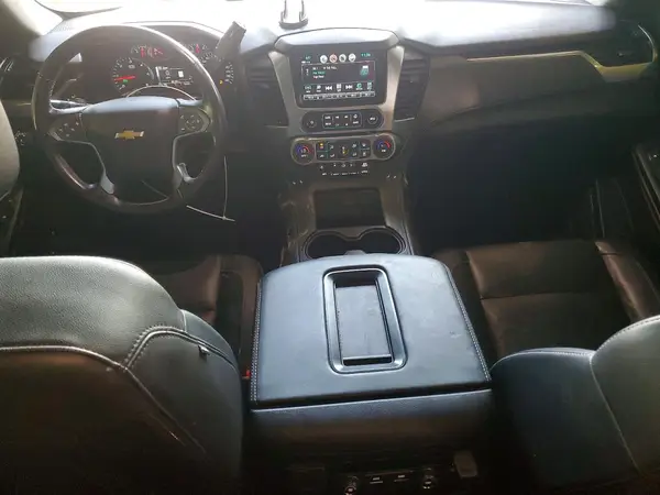 1GNSKHKC0KR179719 2019 CHEVROLET SUBURBAN - Image 8