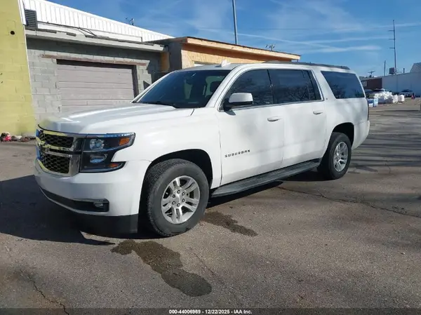 1GNSKHKC0KR185682 2019 CHEVROLET SUBURBAN - Image 2