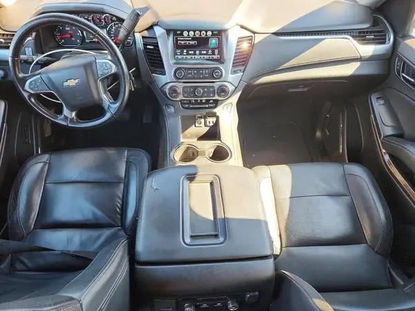 1GNSKHKC0KR186881 2019 CHEVROLET SUBURBAN - Image 8
