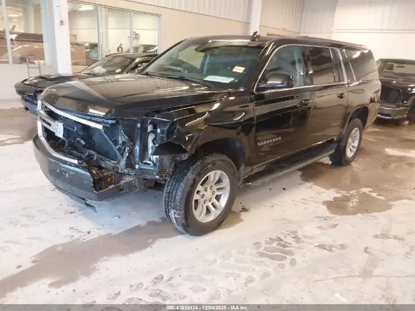 1GNSKHKC0KR239577 2019 CHEVROLET SUBURBAN - Image 2