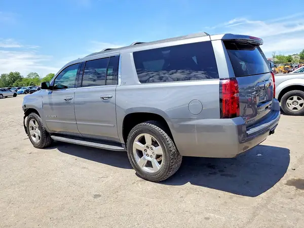 1GNSKHKC0KR245864 2019 CHEVROLET SUBURBAN - Image 2
