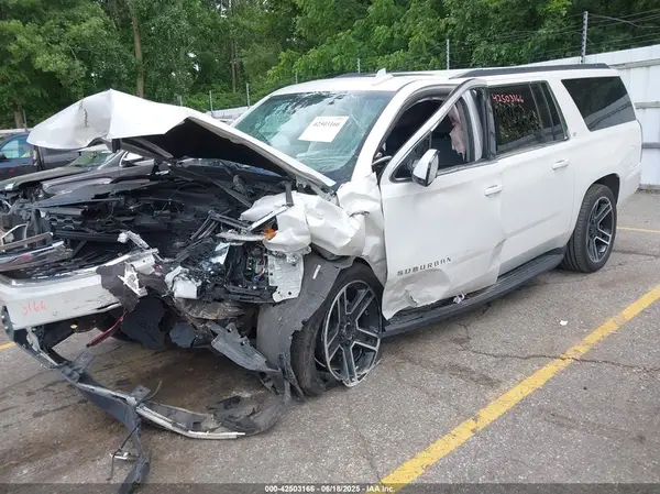 1GNSKHKC0KR261336 2019 CHEVROLET SUBURBAN - Image 2