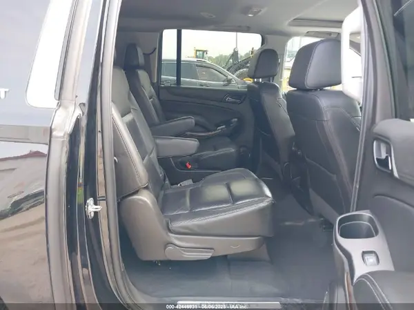 1GNSKHKC0KR309112 2019 CHEVROLET SUBURBAN - Image 8