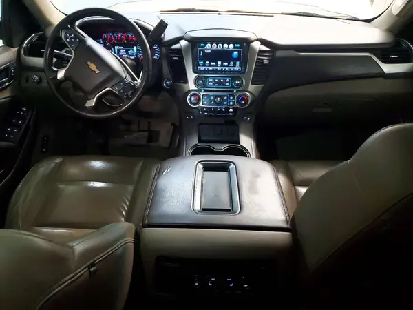 1GNSKHKC0KR319848 2019 CHEVROLET SUBURBAN - Image 8