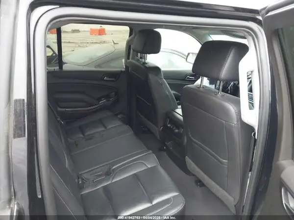 1GNSKHKC0KR368886 2019 CHEVROLET SUBURBAN - Image 8