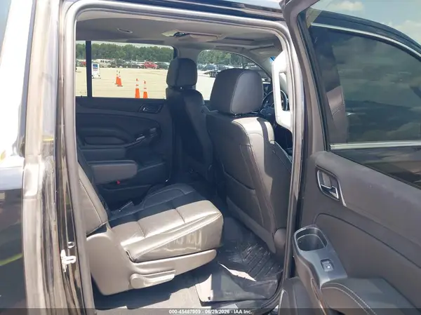1GNSKHKC0KR398115 2019 CHEVROLET SUBURBAN - Image 8