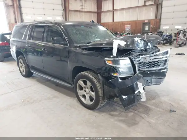 1GNSKHKC1GR107015 2016 CHEVROLET SUBURBAN - Image 1