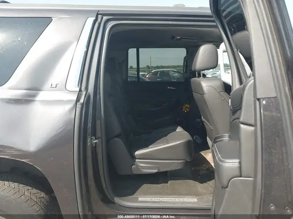 1GNSKHKC1GR240888 2016 CHEVROLET SUBURBAN - Image 8