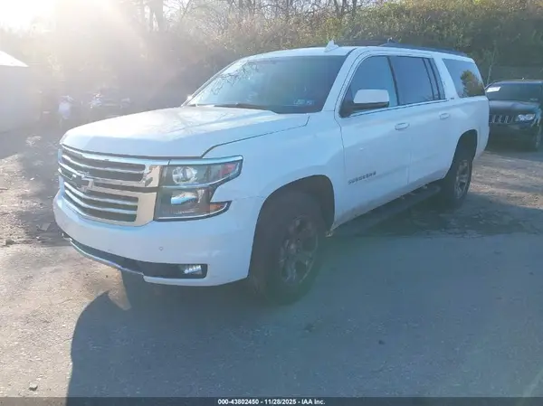 1GNSKHKC1GR471886 2016 CHEVROLET SUBURBAN - Image 2
